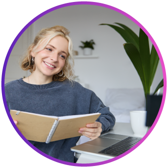 Psychology student studying with expert psychology assignment help